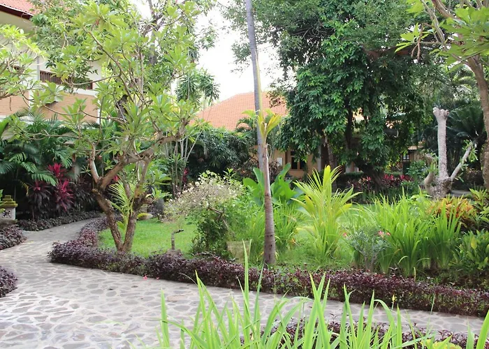 Banyualit 'n Resort 3*